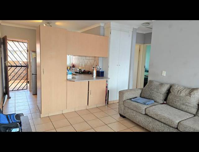 2 BEDROOM APARTMENT FOR SALE IN CLARINA